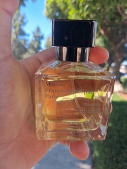 Maison perfume