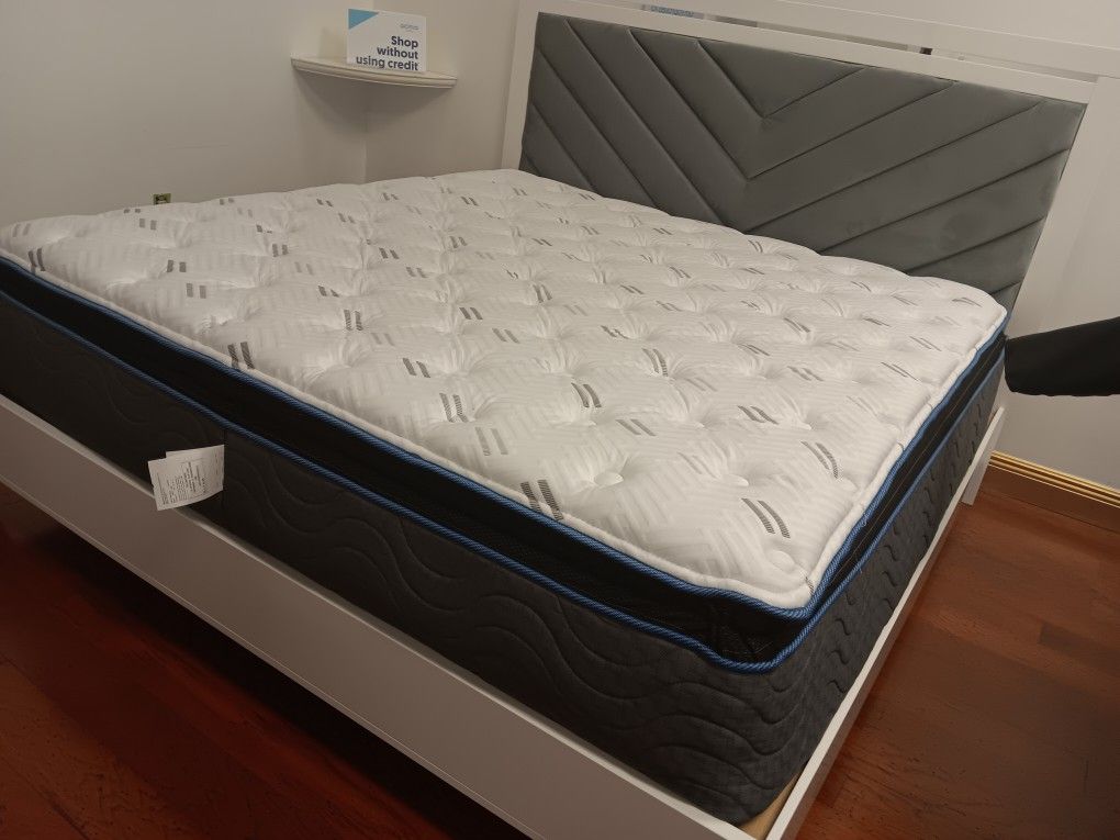 *Wow!!!*---Attractive Colby Platform King Bedroom Sets---From $899!!!---Delivery/$10 Down Financing🫡