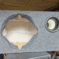Single 15" Custom Ported Subwoofer Box