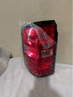 2014-2018 chevy silverado tail light