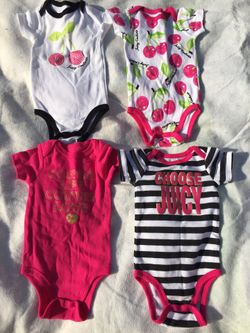 Juicy couture baby girl body suits size 0-3 months 4 pieces