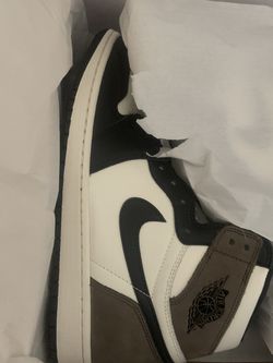Buying Jordan 1’s Ds Or VnDs Hit Me Up .