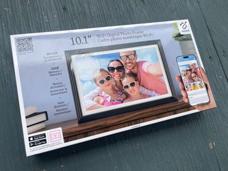 New in box - 10.1” Aluratek WiFi digital photo frame