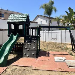 Swing Set with Upper Level Playhouse 