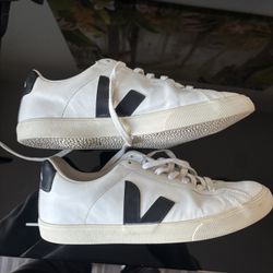 Veja Men’s Shoes