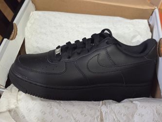 🔥NIKE AIR FORCE 1'S MEN'S SIZES 8.5/9.5 BOTH NEW W/BOX, 💲85 EACH  TAKES THEM🔥