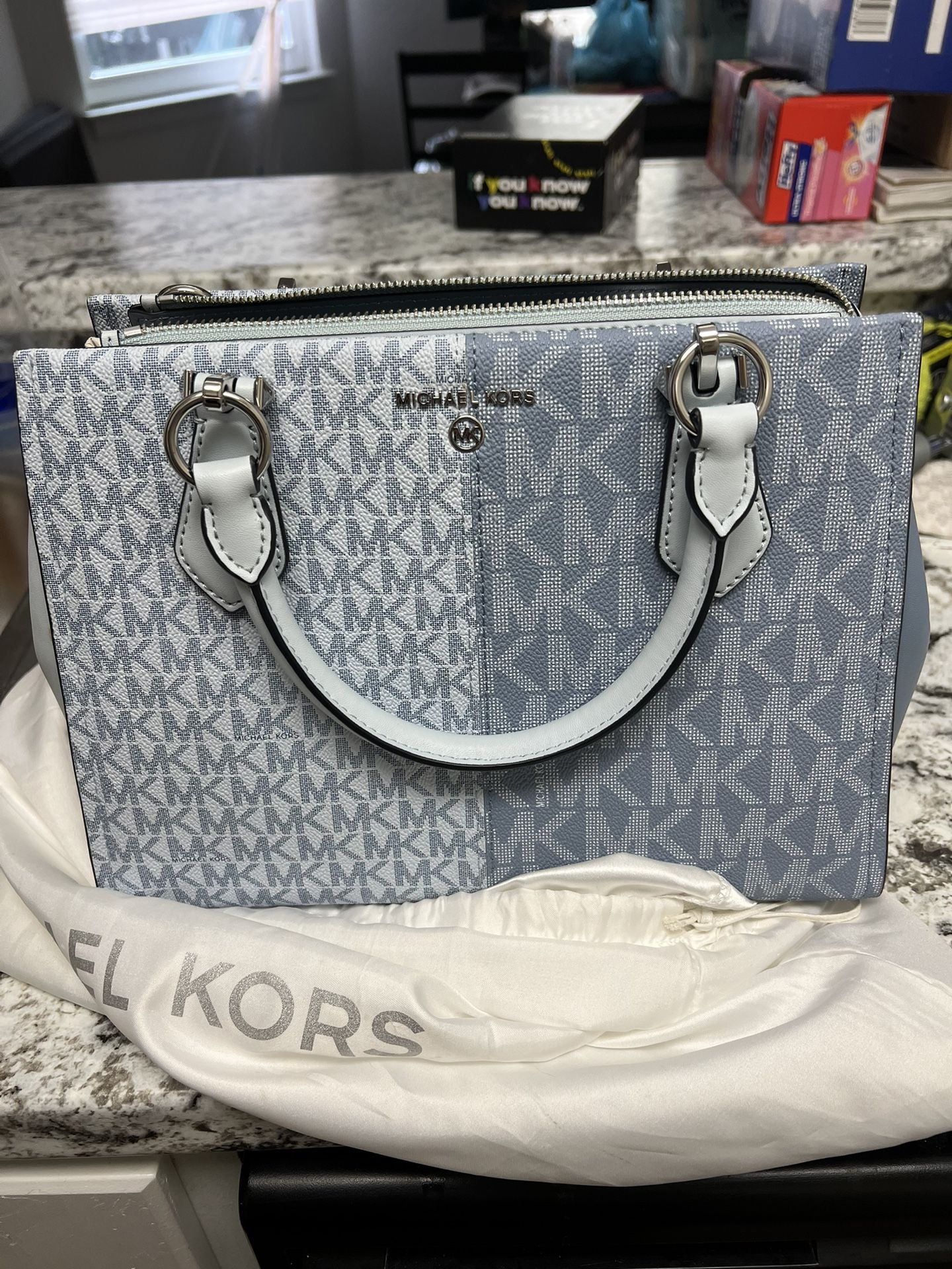 Michael Kors Purse & Matching wallet