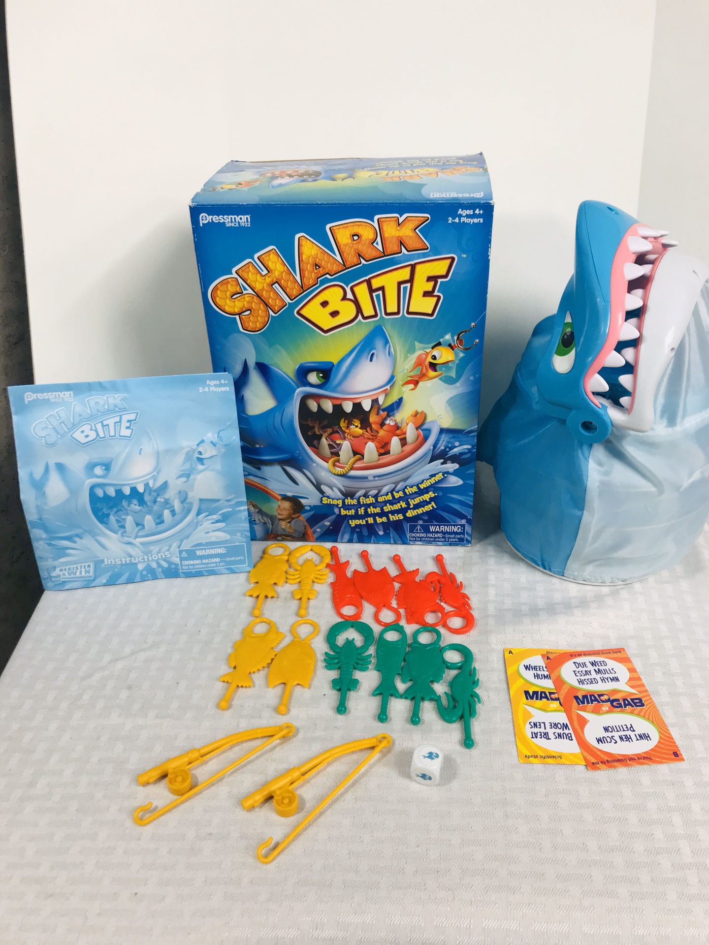 2017 Pressman Shark Bite Game