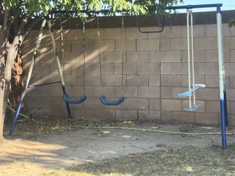 Swing set toy