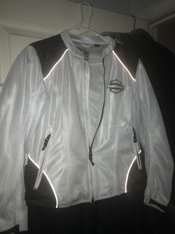 Lnew Harley Davidson zip up jacket see all pictures only $40 firm