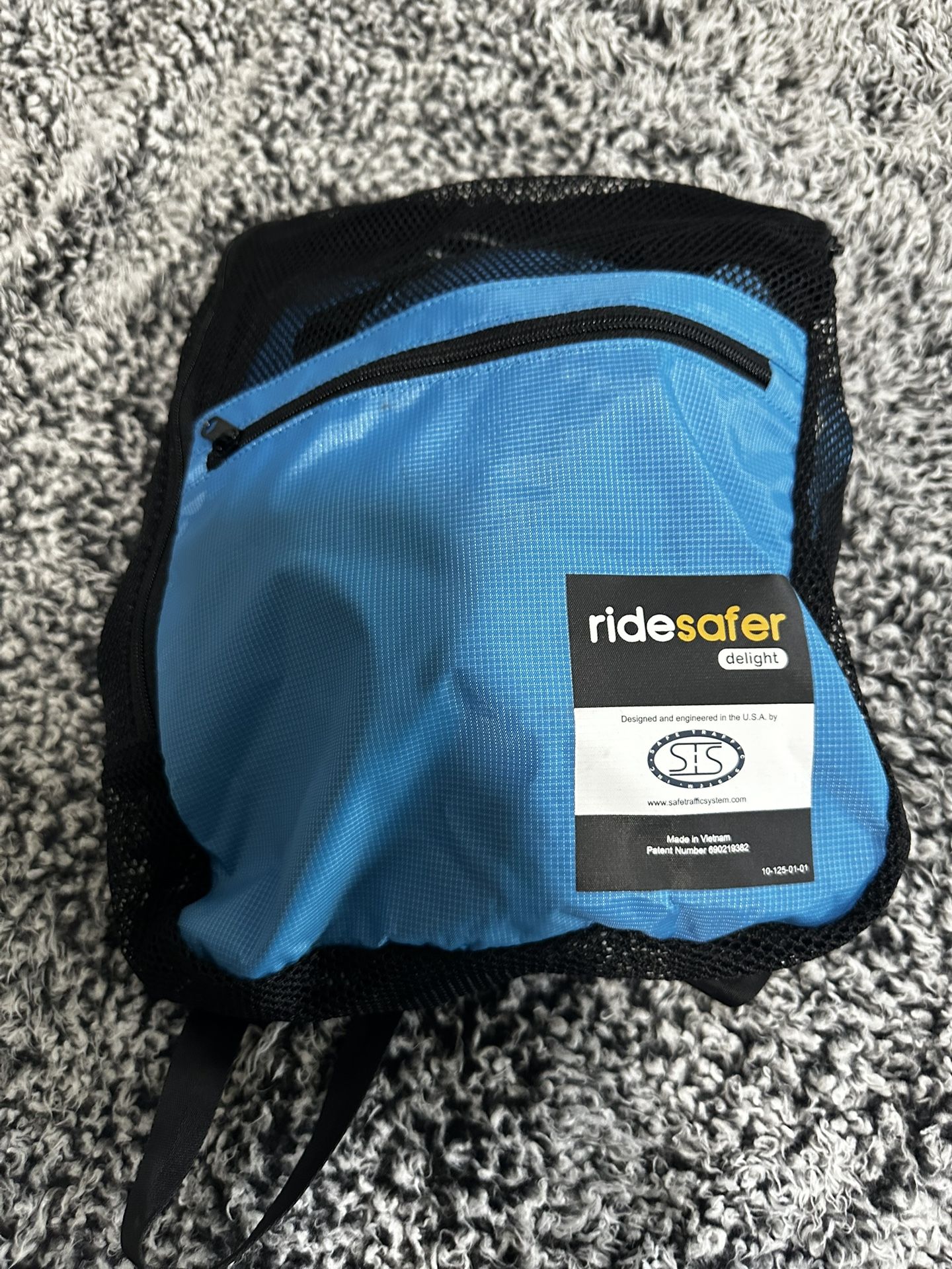 Lightweight, Compact, Portable Car Seat - Perfect for Travel and Everyday Child Safety