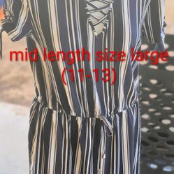 Knee Leginth Striped Dress