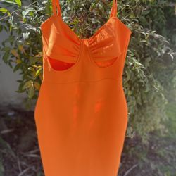 Fashion Nova Size LARGE NEW