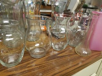 16 vases