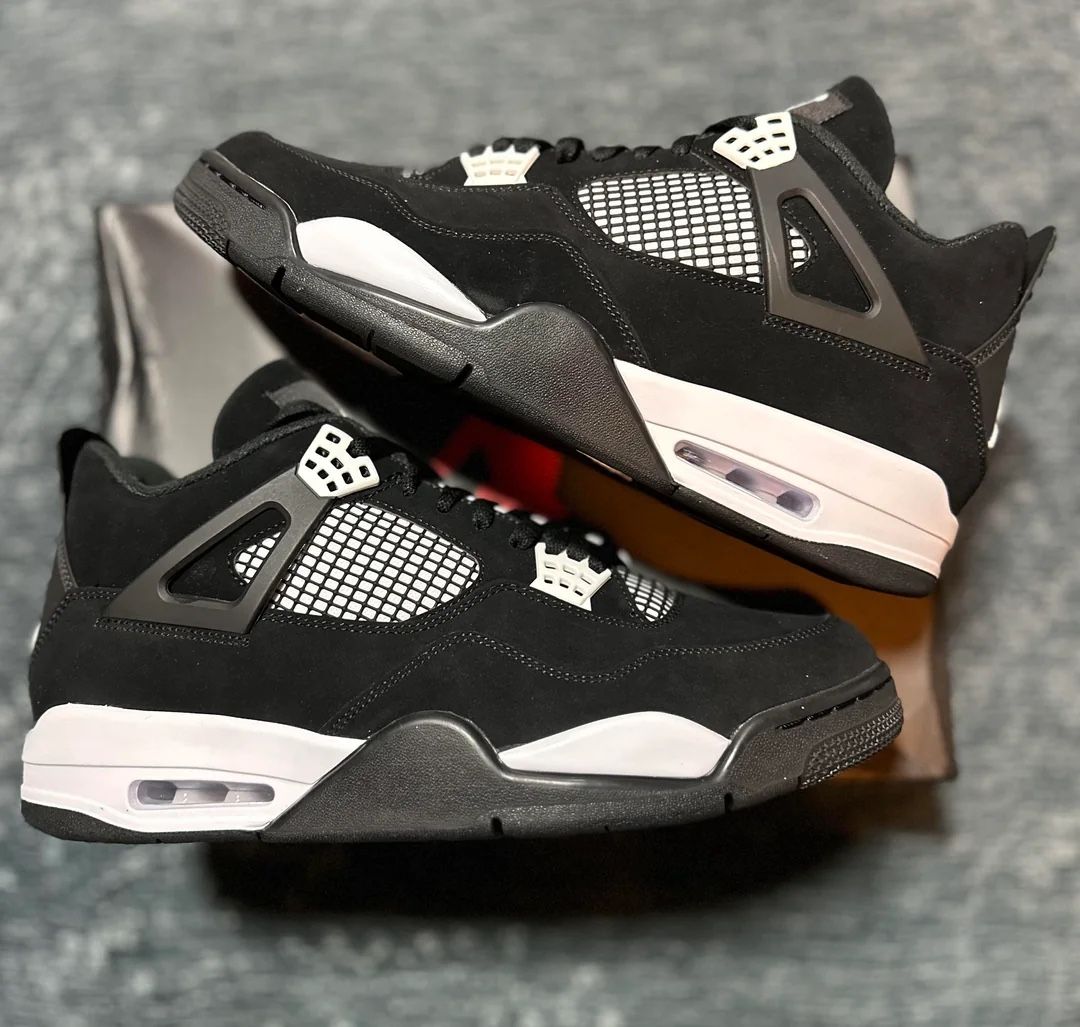 Nike Air Jordan 4 Retro White Thunder