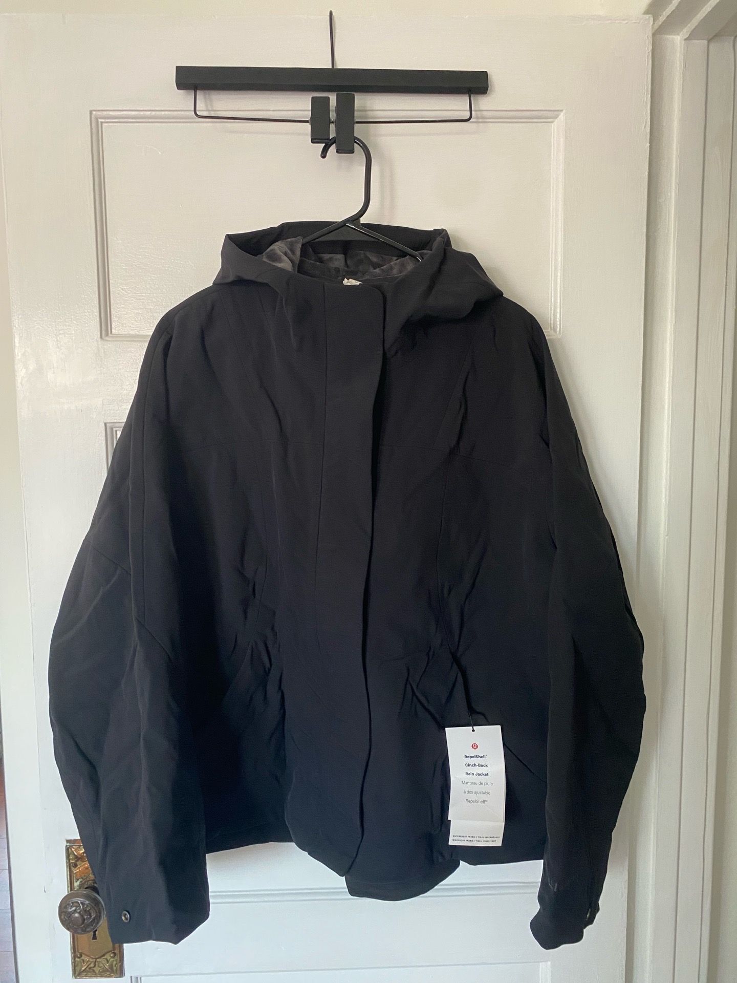 Lululemon Women RepelShell Cinch-Back Rain Jacket Size: 12 Color: Black