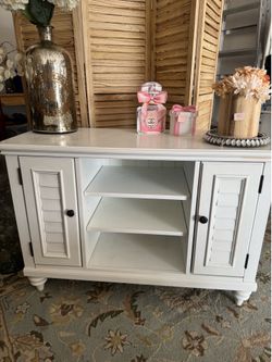 Media console table stand