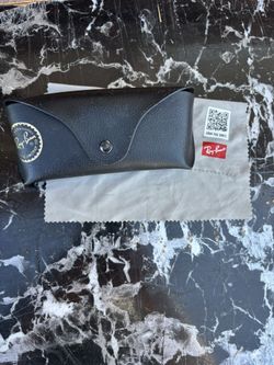 Ray-Ban sunglass case and cleaning cloth black
