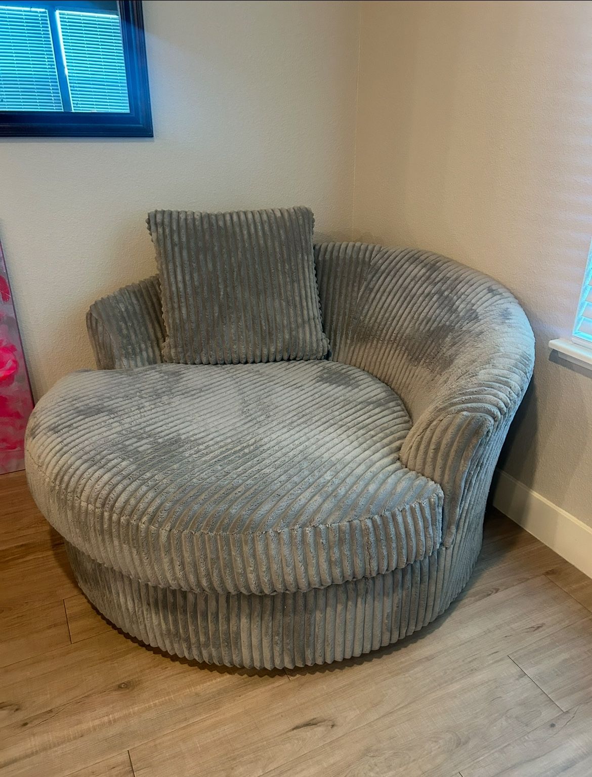 Almost New Oversized Round Chair (spins)