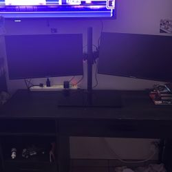 Dual Monitors 