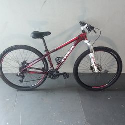 BICYCLE TREK 24 SPEED SIZE 29 BRAND NEW 