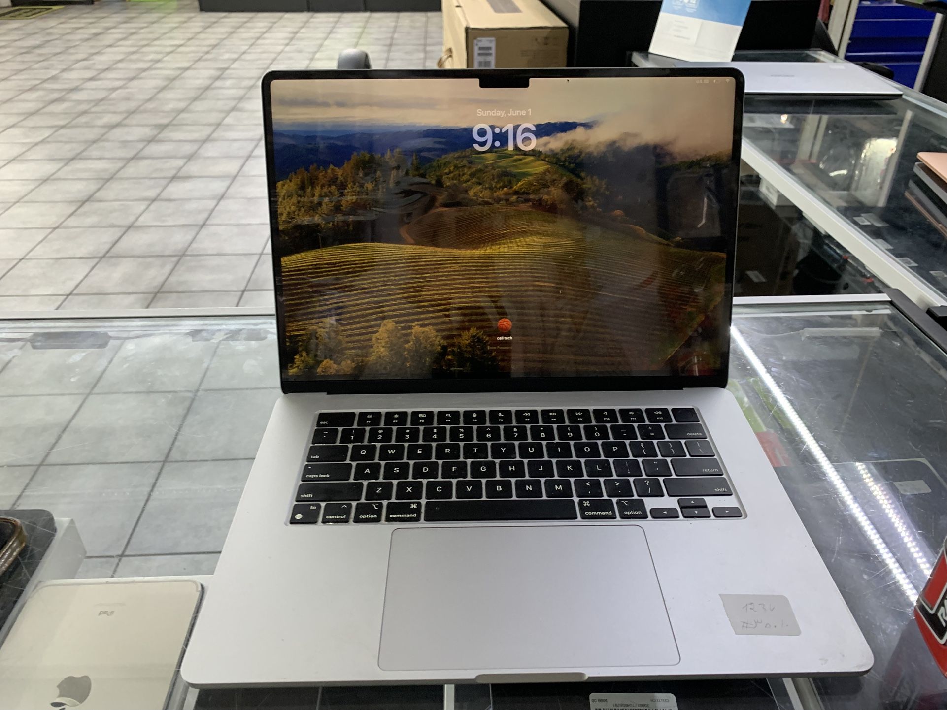 Macbook