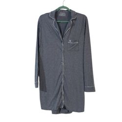VICTORIA'S SECRET Womens Gray Long Sleeve Buttoned Sleep Night Shirt Size Medium
