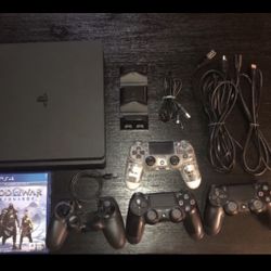 PS4 Console Bundle 