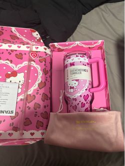 Limited edition hello kitty Stanley