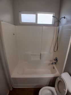 Tub / shower