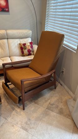 MidCentury Recliner solid oak ( Milo Forman) 50’s