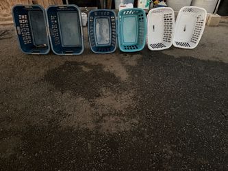 6 Laundry Baskets with Grip Handles