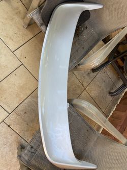 Grey Mustang spoiler