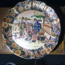 VINTAGE SATSUMA 10" PORCELAIN PLATE
