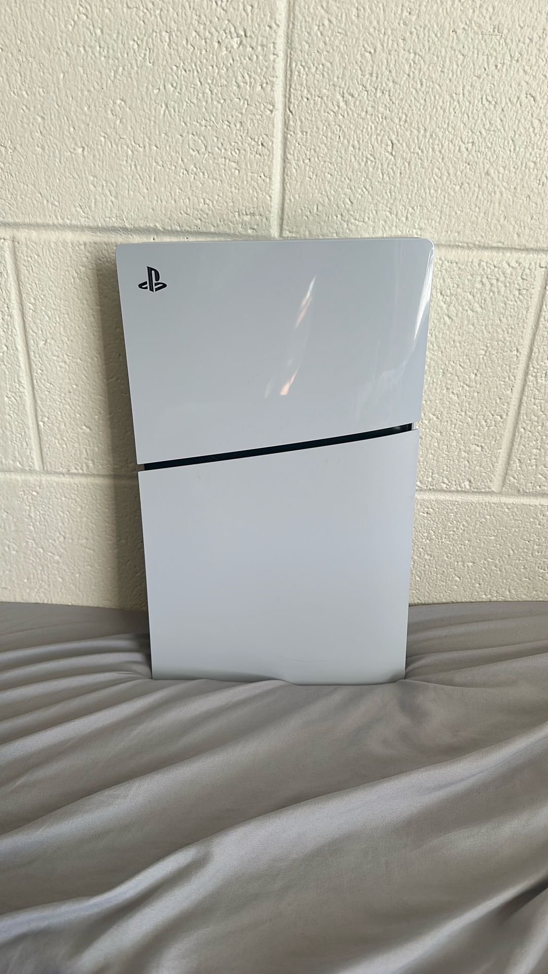 PS5 Digital Edition – Works Great – $400 OBO