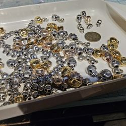 LOADS AND MORE LOADS OF SKULL BEADS