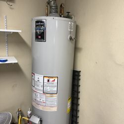 Natural Gas Water Heather 