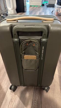 Briggs & Riley Hardside Carry-On Spinner Luggage
