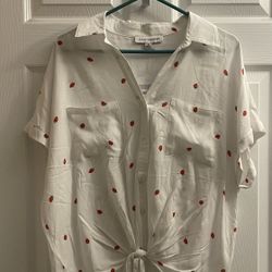 Brand New Ladies White Strawberry Print Top Size 1X