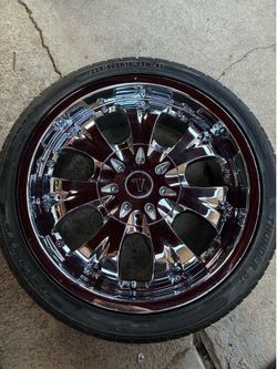 Set of 4 Chrome 18” Rims — 5x114.3 / 5x108