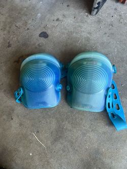 Knee pads