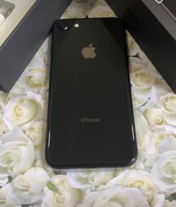 iPhone 8 Plus brand new clean imei, clean iCloud