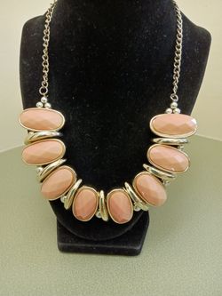Fashion Necklace With Peach Beads Gold Tone Chain Link 