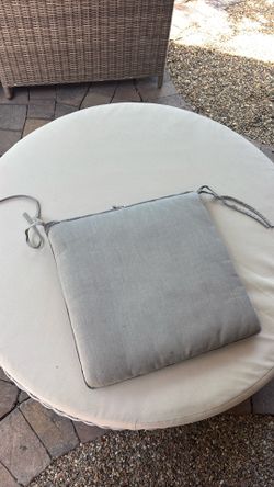 Frontgate tie cushions