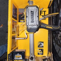 DEWALT DWHT83550 Tough Series Construction Jack