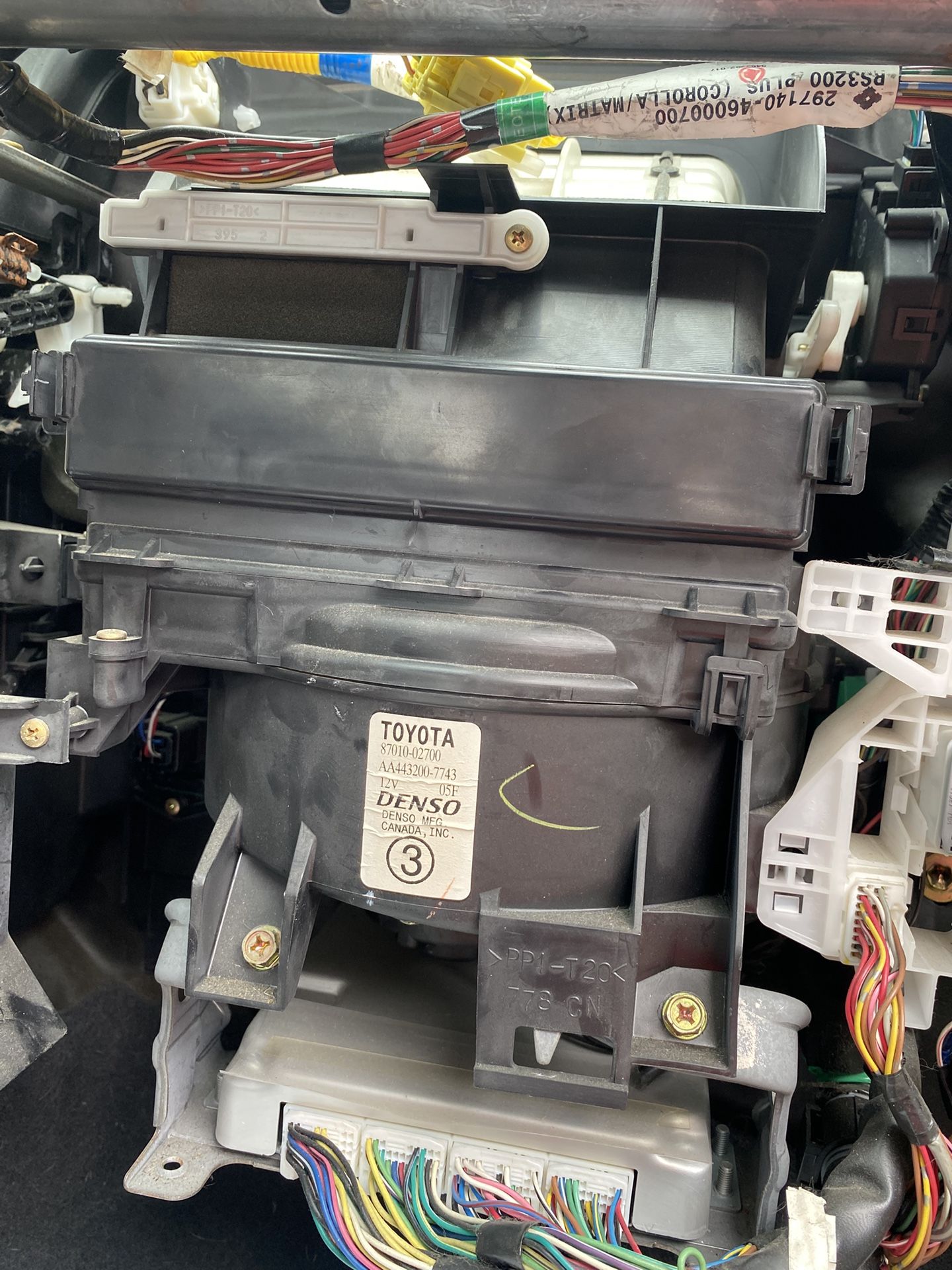 HVAC Ac Heater Core & Blower Unit OEM | 2003-2008 Toyota Matrix, Corolla |