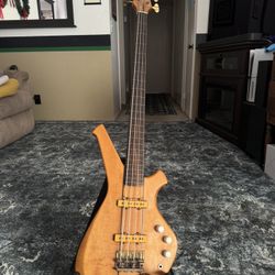 Fretless Handmade 4 String Electric Bass Guitar