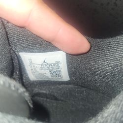 Air Jordan Retro 4  Black Cat 2025