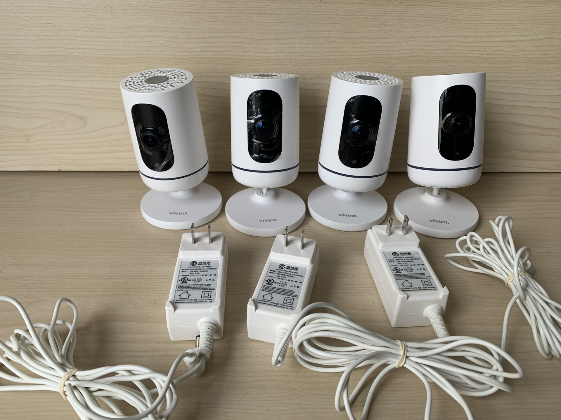 4 Vivint Ping SmartHome Indoor Security Surveillance Camera V-CAM1