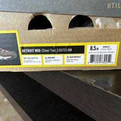 Keen Boots Woman’s Sz 8.5 (Brand New In Box)
